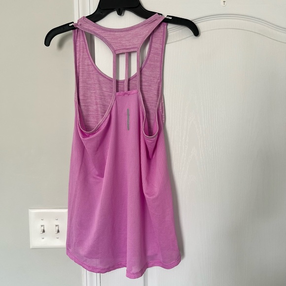 Reebok | pink razorback athletic top - M - Picture 2 of 6